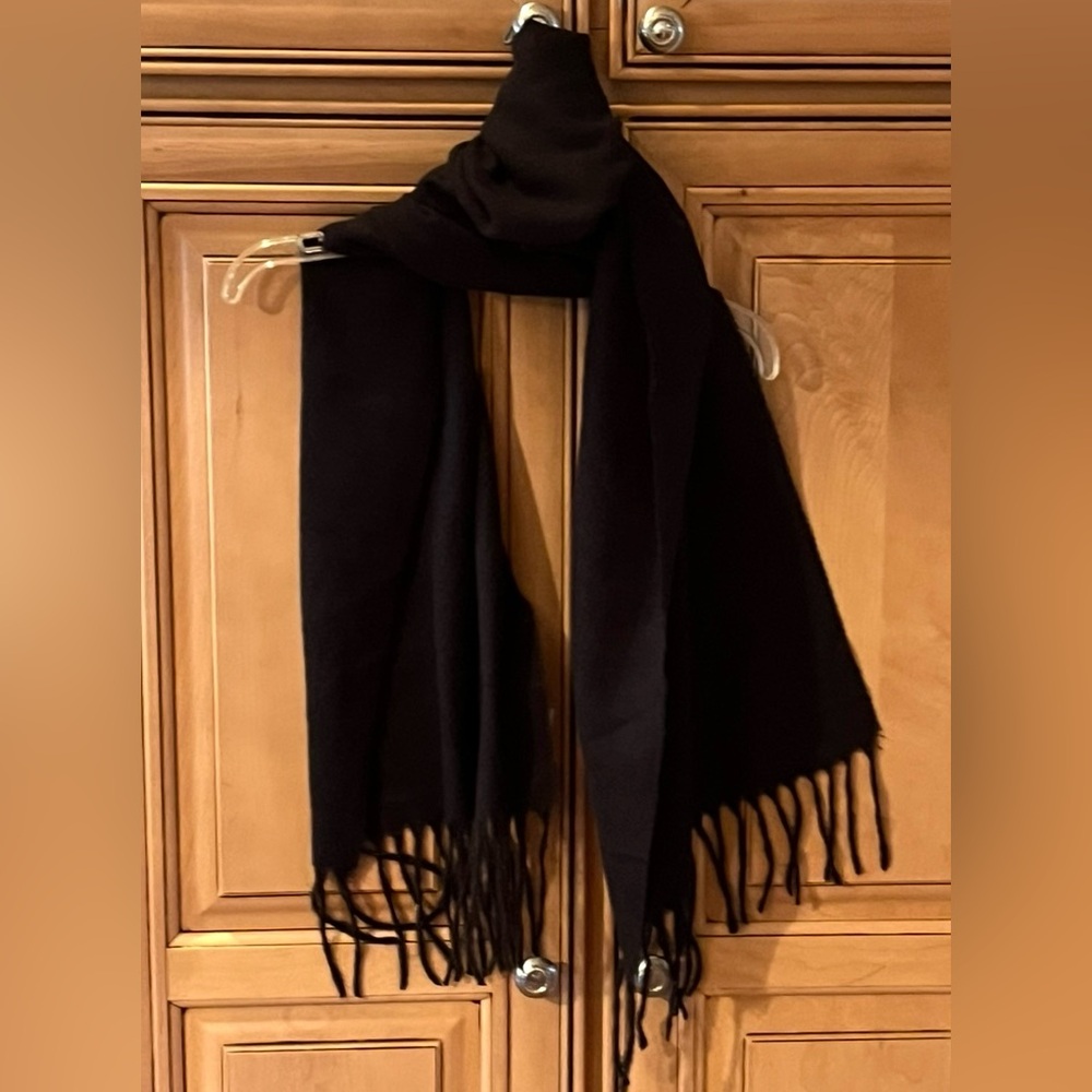 NWT Style & Co Fringe Detail Solid Scarf - Picture 7 of 8